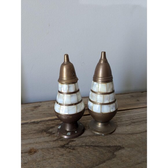 3/25$ Brass & mother of Pearl salt and pepper shakers - Picture 1 of 5